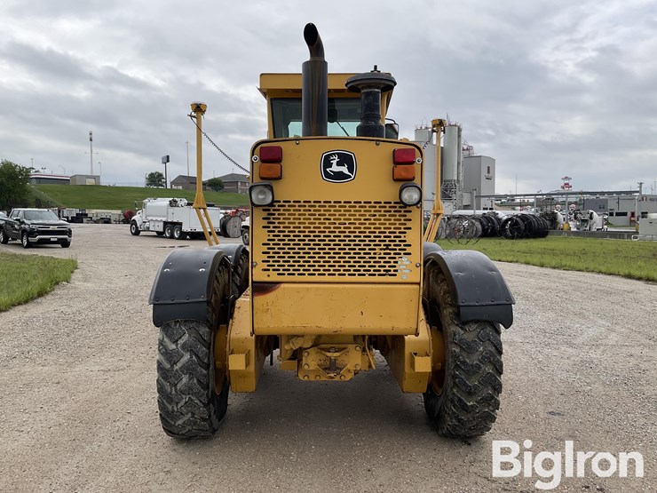 1999-deere-770bh-image-6