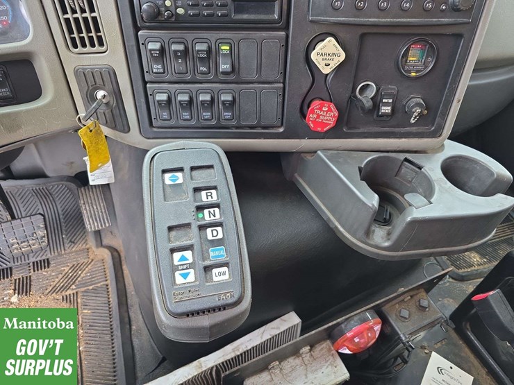 2008-international-workstar-7600-image-27