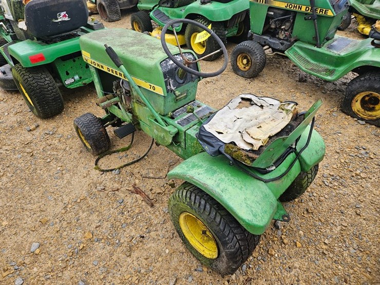 john-deere-70-image-3