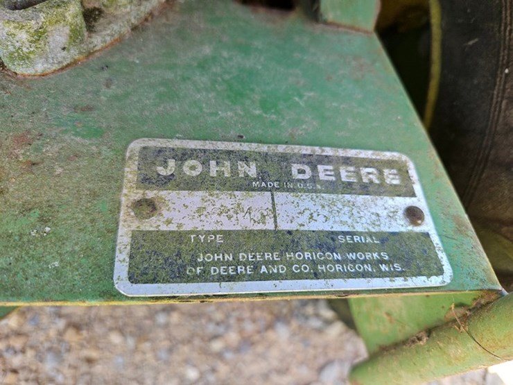 john-deere-56-image-12