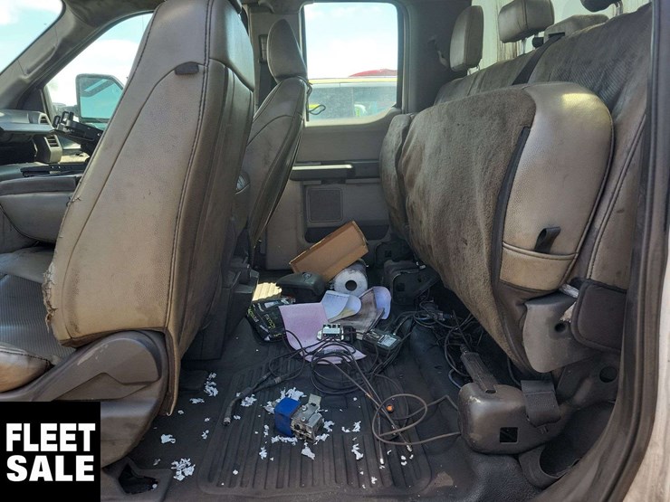 2021-ford-f550-image-26