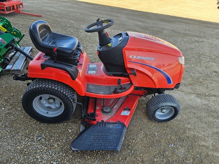 #5032-•-simplicity-conquest-lawn-tractor-image-6