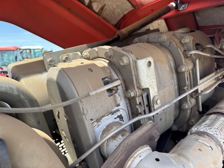 2018-kubota-m5-111d-image-51