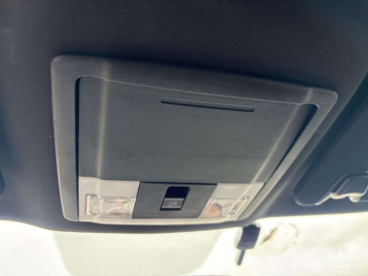 2019-ford-explorer-image-16