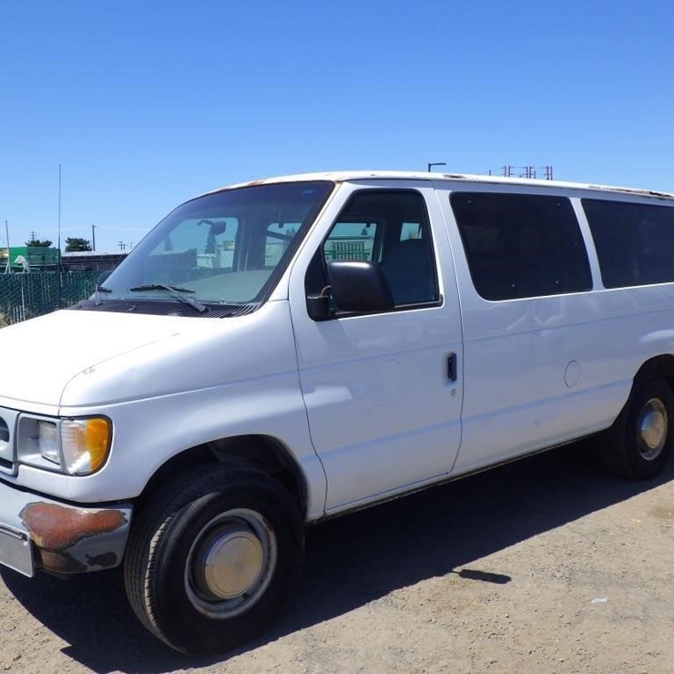 2000 FORD ECONOLINE 350