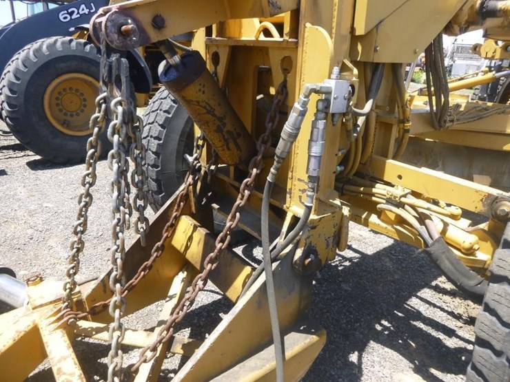caterpillar-143h-image-39