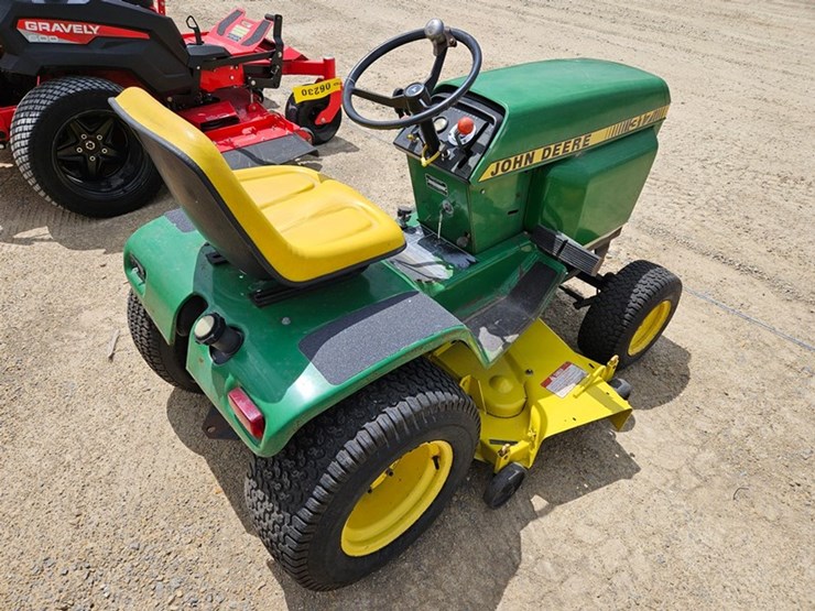 john-deere-317-image-5