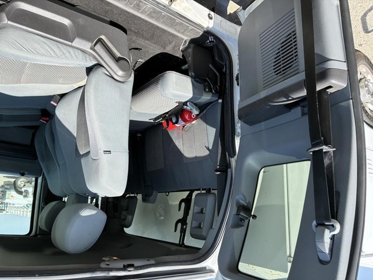 2014-ford-f350-image-13