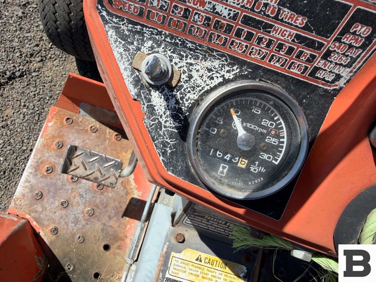 1983-massey-ferguson-1010-image-30