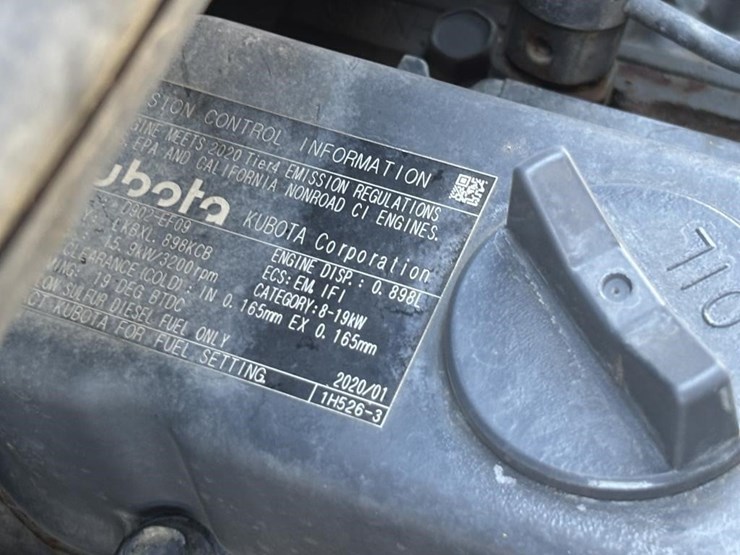 2020-kubota-rtv-x900-image-27