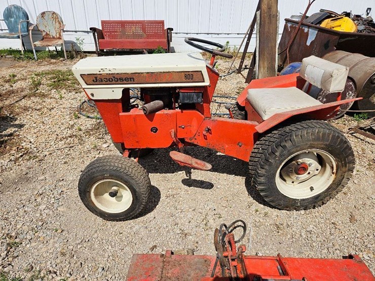jacobsen-chief-800-image-2