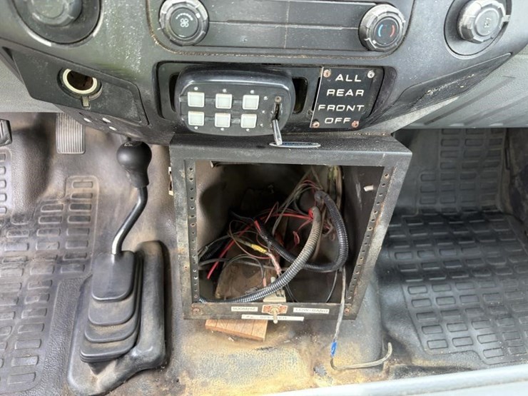 2011-ford-f250-sd-image-22