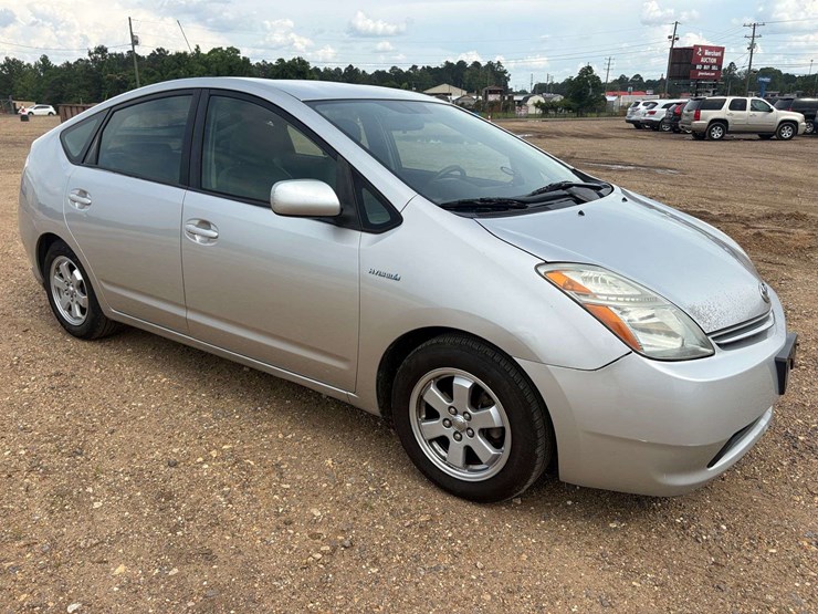 2009-toyota-prius-4-door-hatchback-(194,009-miles)-image-4