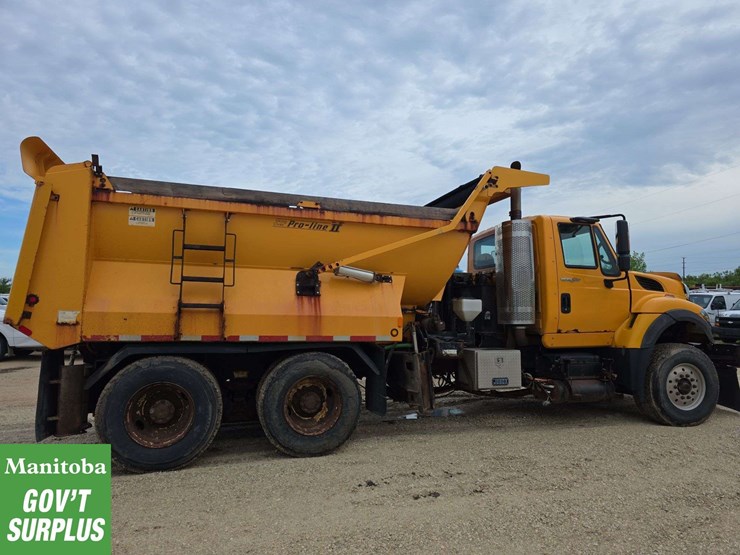 2008-international-workstar-7600-image-8