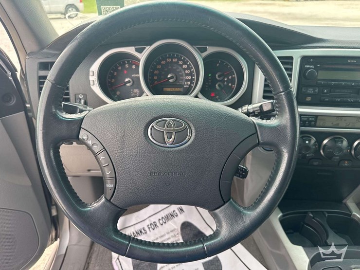 2005-toyota-4-runner-image-10
