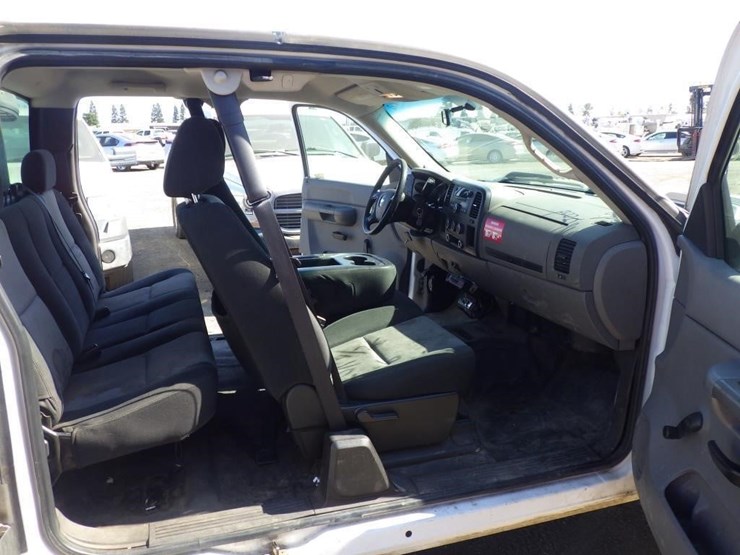 2008-chevrolet-2500-image-6