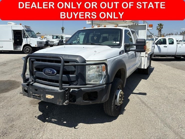 2012-ford-f550-image-1