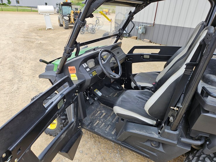 john-deere-gator-image-22