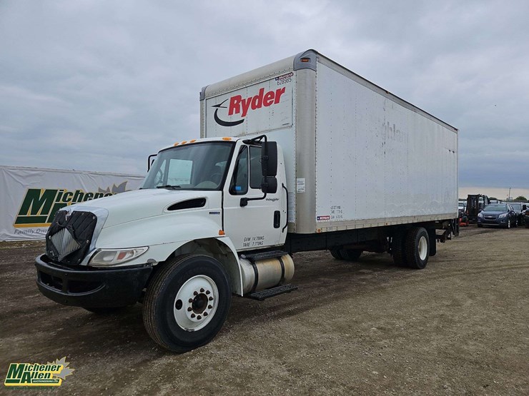 2011-international-durastar-4300-image-1