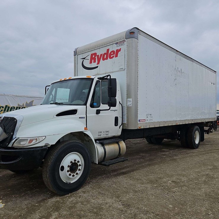 2011 INTERNATIONAL DURASTAR 4300