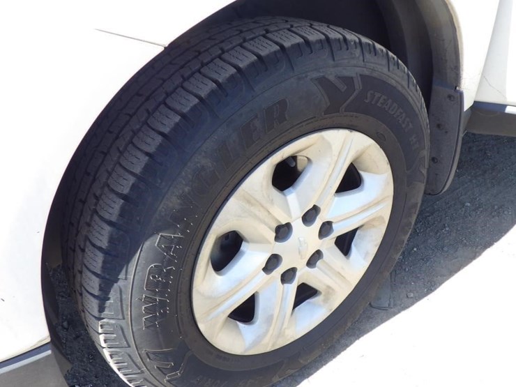 2014-chevrolet-traverse-image-13