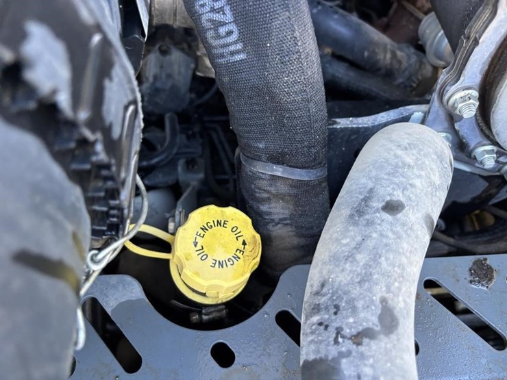 2018-yanmar-s220r-image-48