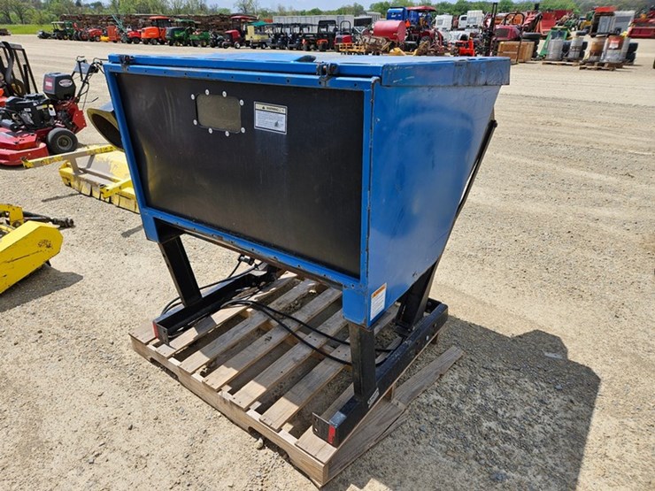 new-holland-cm274-image-34