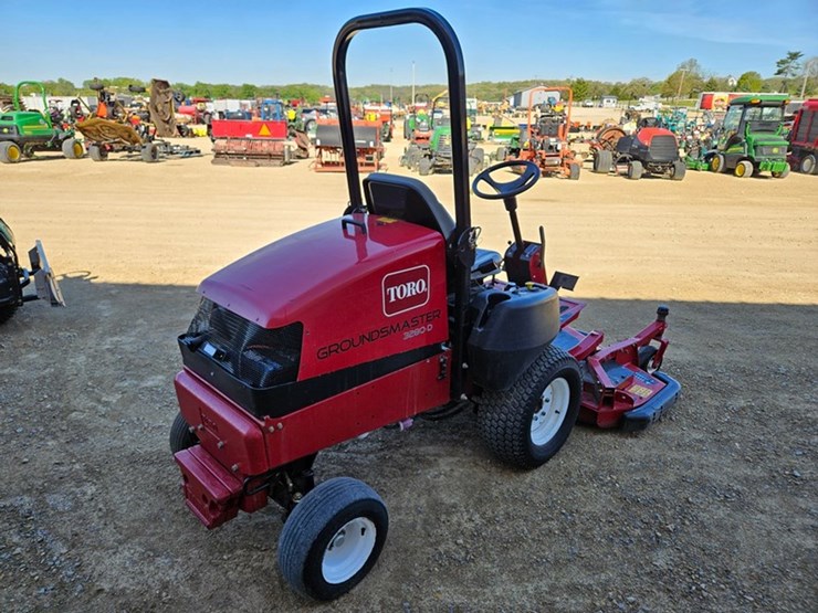 2018-toro-groundsmaster3280d-image-5