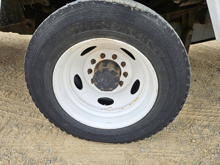 2008-ford-f550-image-55