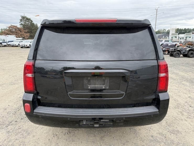 2019-chevrolet-tahoe-image-5