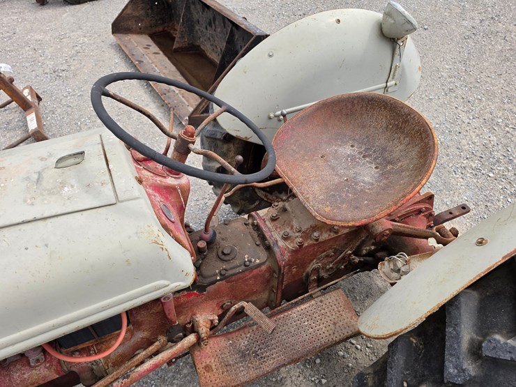 ford-8n-image-4