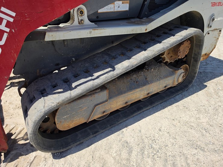 2018-takeuchi-tl10v2-image-15