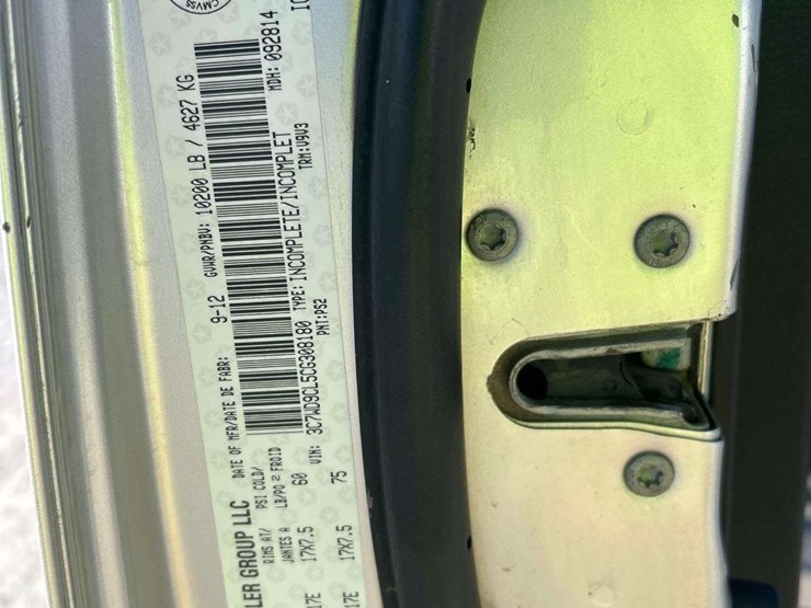 2012-utility-flatbed-image-5