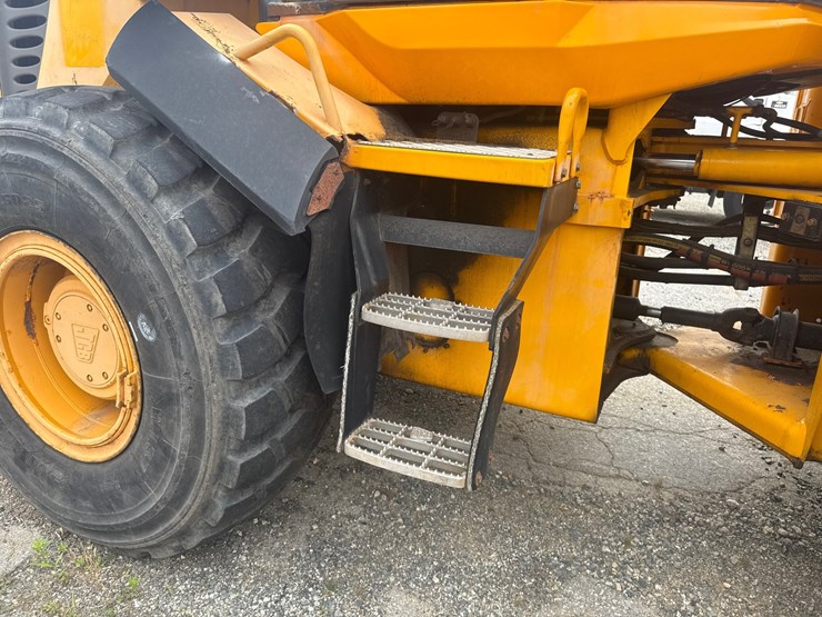 2007-jcb-436-image-23