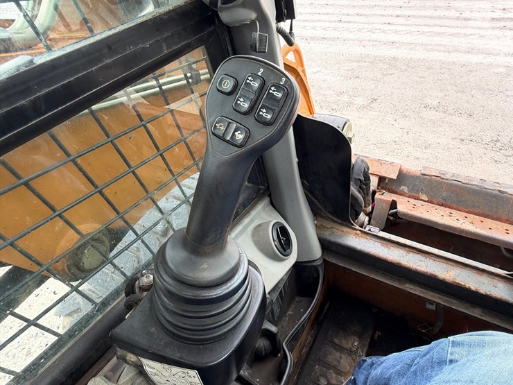 2020-case-sr210b-image-9