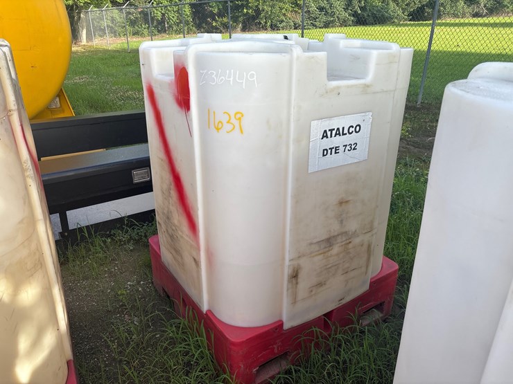 #1639-•-330-gallon-plastic-storage-oil-tank-image-1