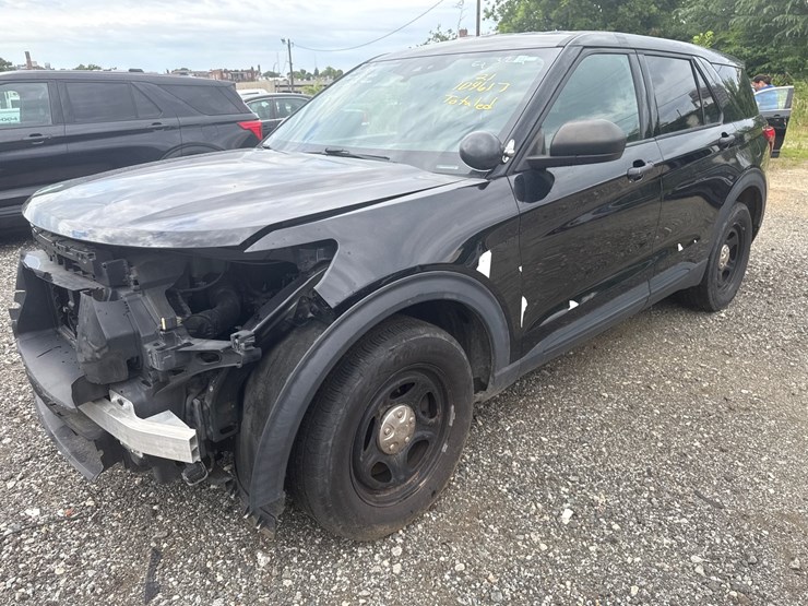 #43-•-2021-ford-interceptor-suv-image-3