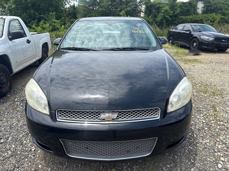 #38-•-2014-chevy-impala-image-3