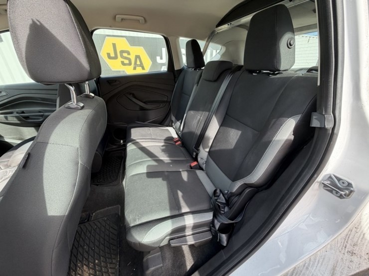 2015-ford-escape-image-20