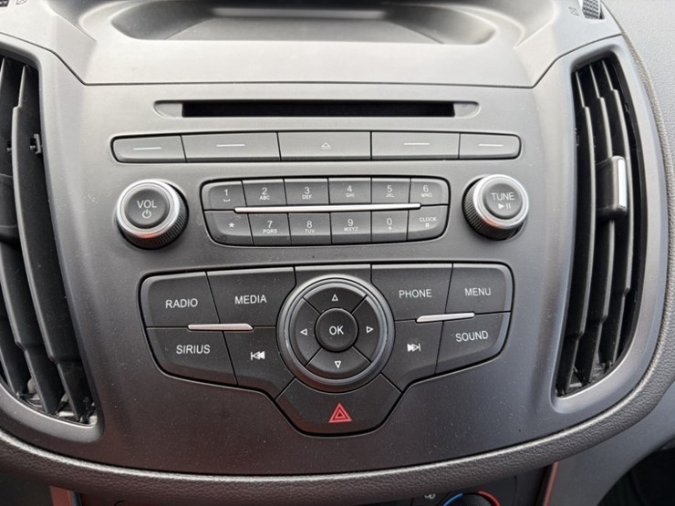2017-ford-escape-image-30