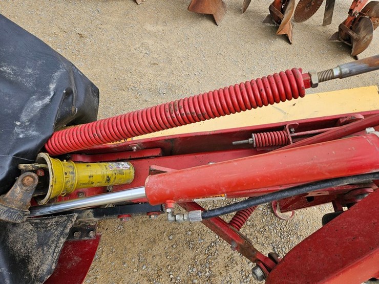 new-holland-616-image-15