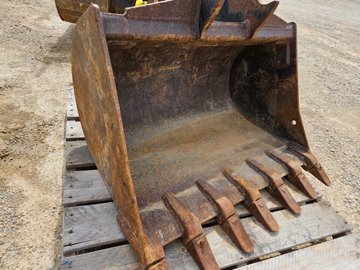 2019-kubota-kx080-image-9