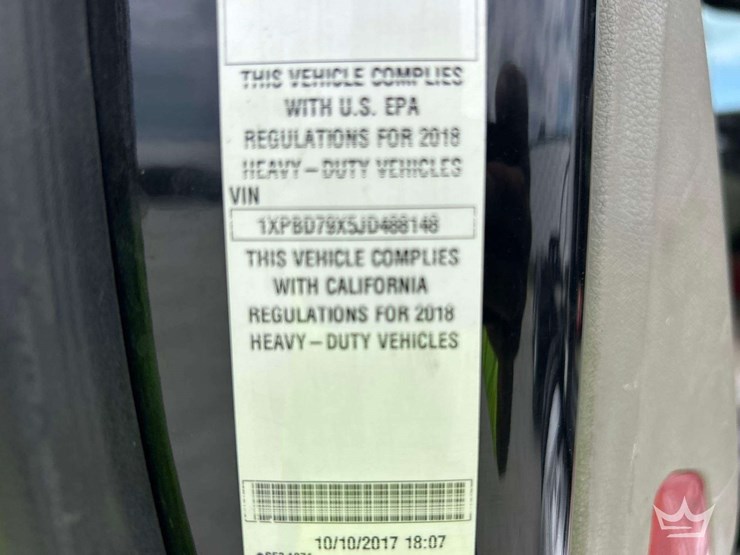 2018-peterbilt-579-image-5