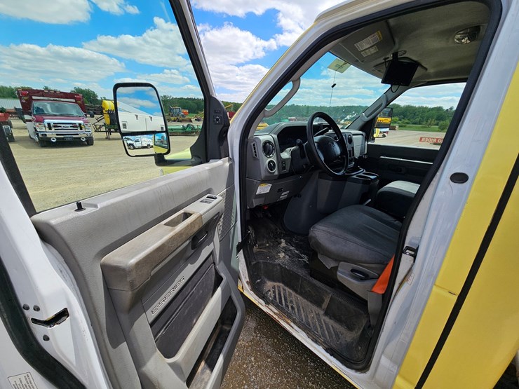 2018-ford-e450-image-21