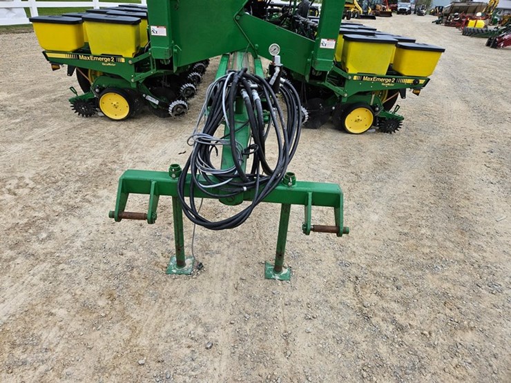 john-deere-7200-image-9