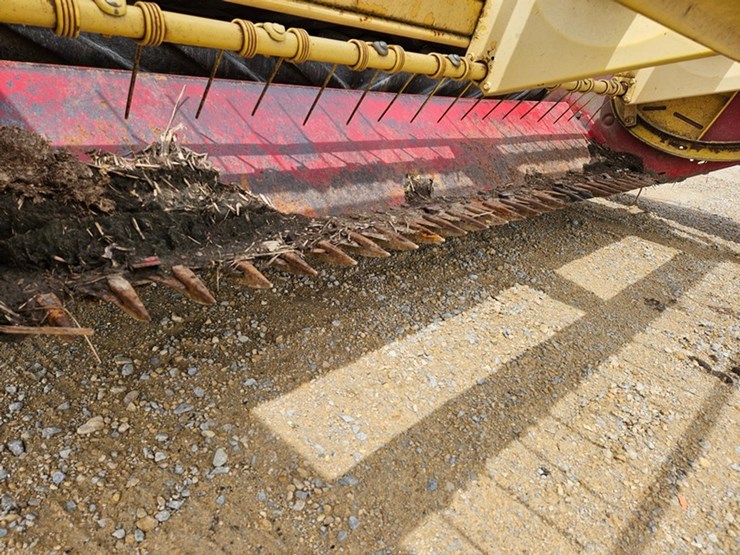 new-holland-472-image-13