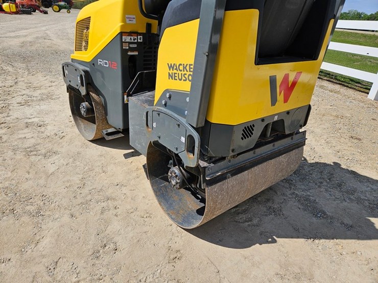 2021-wacker-neuson-rd12a-image-19