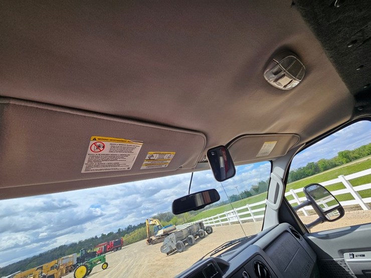 2016-ford-e450-image-82