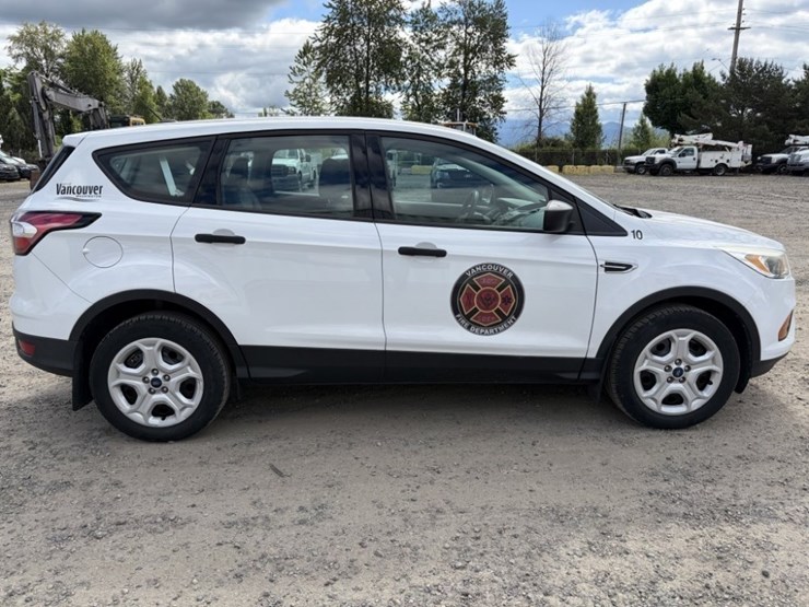 2017-ford-escape-image-3