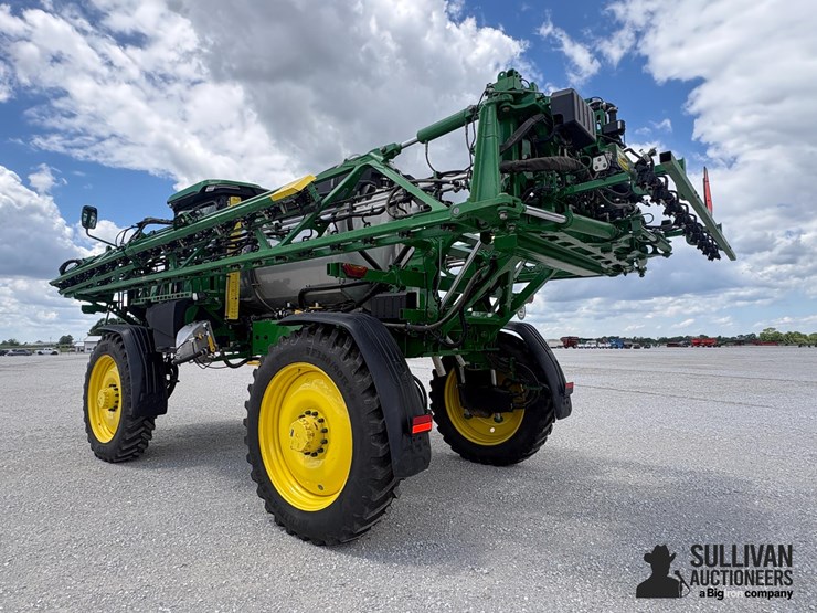 2024-john-deere-412r-image-7